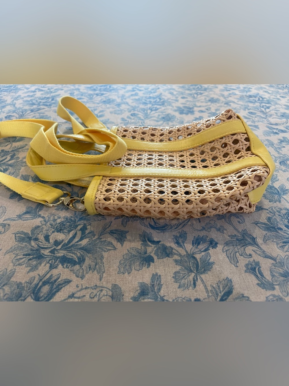 Target Yellow Woven Crossbody Tote Bag Straw Rattan Look Summer Coastal - Picture 7 of 10